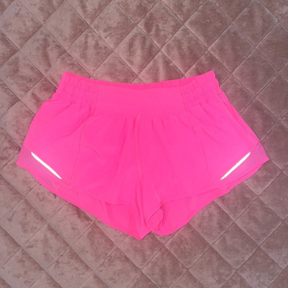 Lululemon Hotty Hot Shorts 2.5" in Pink Highlight